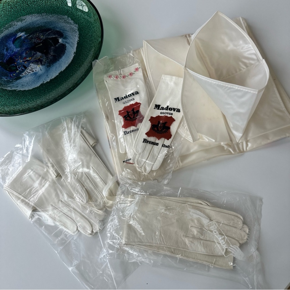 Vintage Women’s Leather Gloves UNUSED *5 Pairs*